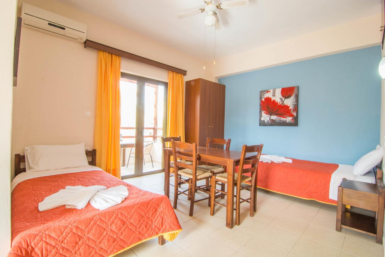 Lito Apartments Paleochora ภายนอก รูปภาพ