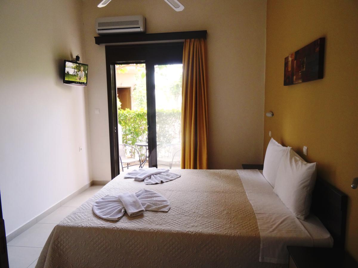Lito Apartments Paleochora ภายนอก รูปภาพ